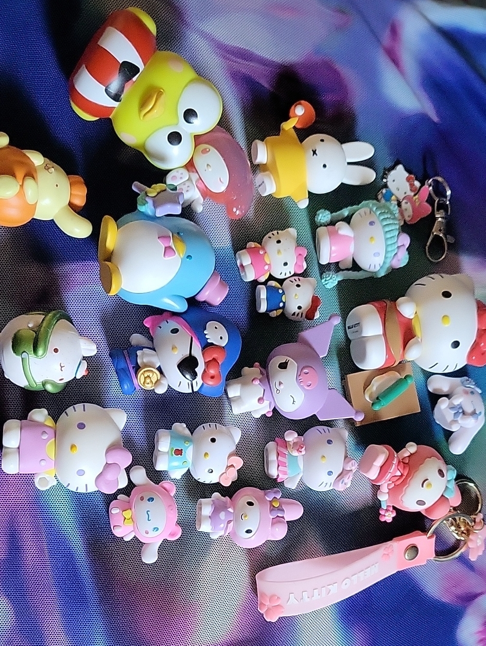 Hello Kitty/Sanrio And Miffy Assorted Pink White Pastel Mini Figures